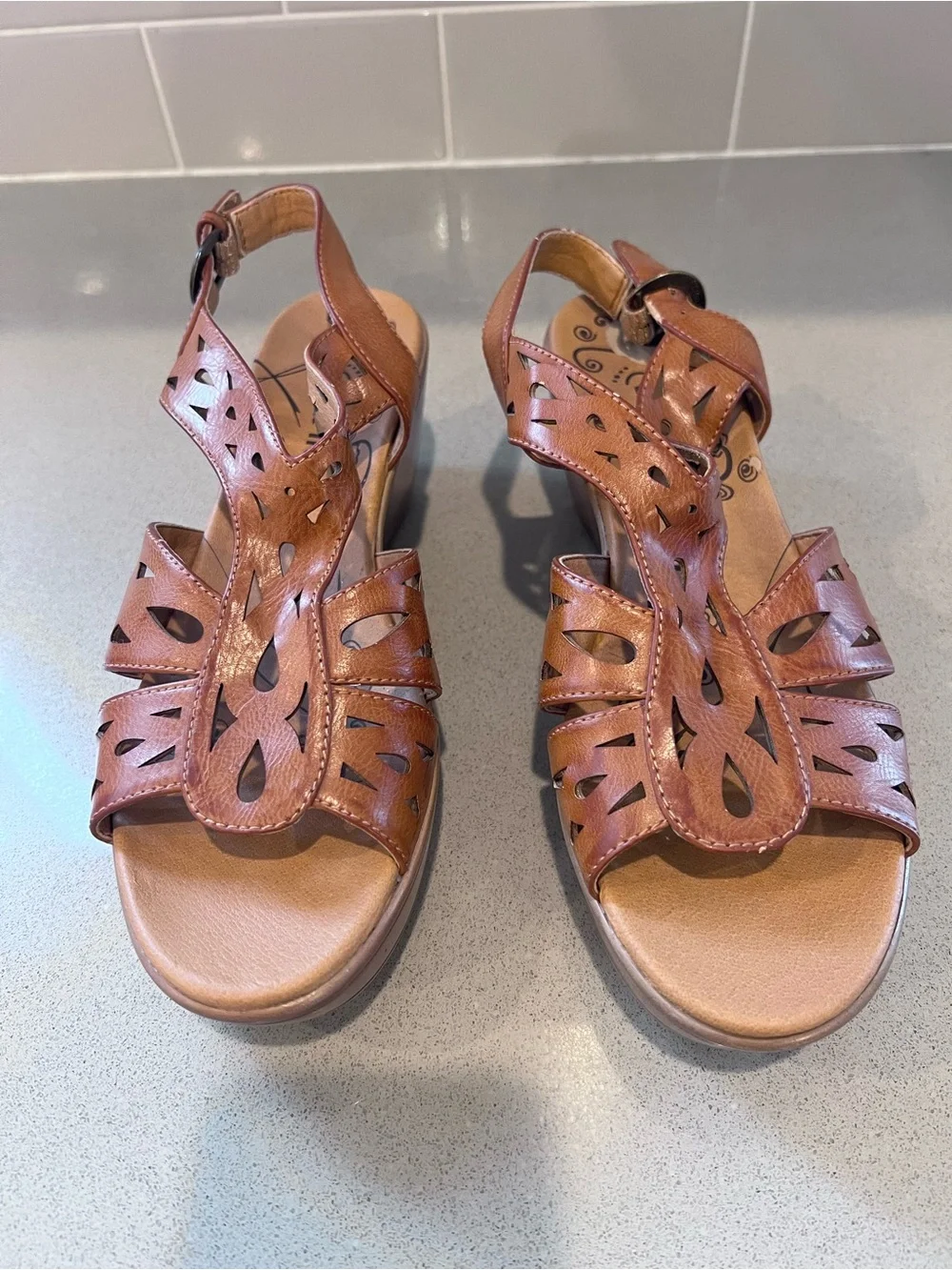 Bare Traps Dallas 8M Laser Cut Wedge Sandal